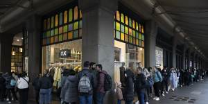 The long queue at the Lune pop-up store at the Queen Victoria Building on Friday morning.