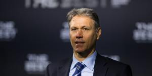 Van Basten sanctioned for'stupid'Nazi'joke'