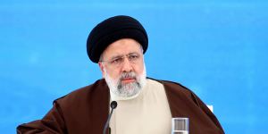 Helicopter carrying Iran’s president crashes,search under way in mountains