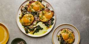 Serve turmeric fried eggs for breakfast or brunch.