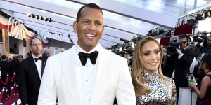 Jennifer Lopez engaged to Alex Rodriguez