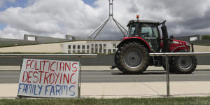 Convoy to Canberra to protest the Murray Darling Basin Plan,on the front lawn of Parliament House.