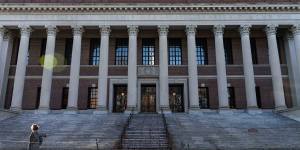 The Harry Welkins Widener Memorial Library on the Harvard University campus in Cambridge,Massachusetts.