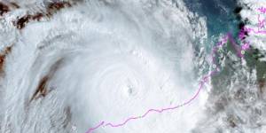 Severe Tropical Cyclone Zelia is approaching the Western Australian coast.