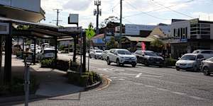 Tennyson Ward takes in 10 suburbs:Chelmer,Corinda,Tennyson,Fairfield,Graceville,Sherwood,Yeerongpilly,Yeronga,Annerley and Oxley.