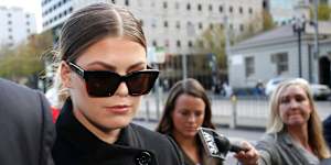 Cancer conwoman Belle Gibson may be'thumbing her nose'at court,judge says
