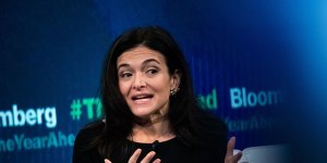 Meta’s chief operating officer,Sheryl Sandberg,was among those who praised Facebook’s work banning pages in Australia despite its overly broad reach.