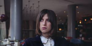Aldous Harding will perform with Townsville indie-pop band The Middle East. 