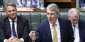 Family violence will be taken into account in property settlements in legislation to be introduced by Attorney-General Mark Dreyfus.