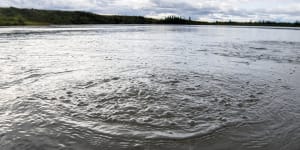 Across the Arctic,lakes are leaking dangerous greenhouse gases