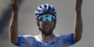 Aussie Michael Matthews wins Tour de France stage 14 after solo ride