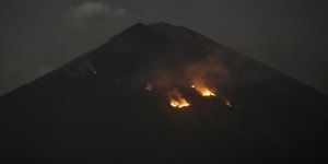 Bali volcano hurls lava in new eruption