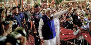 Modi,who casts himself as ‘sent by God’,loses his aura of invincibility