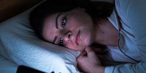 Middle-of-the-night awakenings are the most common symptoms of insomnia. 