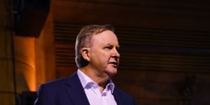 Albanese calls on government to apologise for'illegal'robodebt scheme