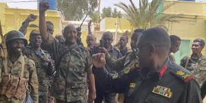 General Abdel-Fattah Burhan,de facto ruler of Sudan,visits Sudanese army troops in Khartoum.