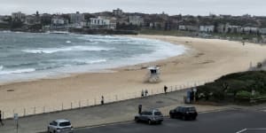 'Not a soul in the water':Bondi Beach closed after shark sighting