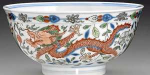 A PAIR OF WUCAI?DRAGON AND PHOENIX? BOWLS MARKS AND PERIOD OF KANGXI ESTIMATE $30,000-50,000,?Sold for $195,200. m017_1.jpg