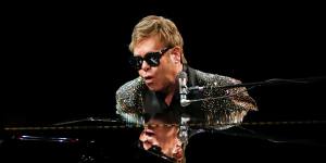 Rock legend Elton John is touring Australia,a country he says has the opportunity to end HIV transmission.