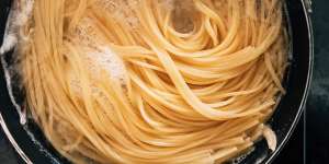 In Italy “salted water” is understood to mean a palmful of salt in a standard pasta pot.