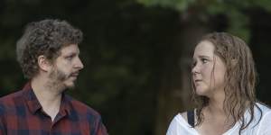 Michael Cera and Amy Schumer in Life&Beth.