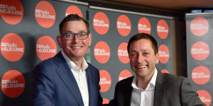 Voters swing against Andrews but Labor in election-winning position