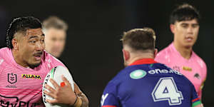 Panthers prop Moses Leota.