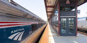 Train review:Amtrak,Coach Class,from Boston to New York City