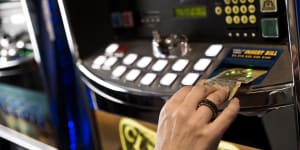 Pokies to reopen at 12.01am at some Sydney pubs and clubs