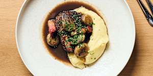 Bouef bourguignon.