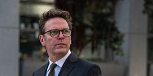 James Murdoch,the younger son of Rupert who invested through Lupa Systems,is likely also to lose his money.