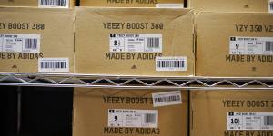 Adidas has a $1.9-billion white elephant on its hands in the form of thousands of pairs of Yeezy sneakers.