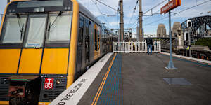 The decades-old Tangara fleet will be built in a new manufacturing facility in the Hunter.