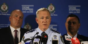 Sydney CBD stabbing suspect had history of mental health problems:police