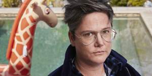 Hannah Gadsby spoke to us about potential,pain and potato scallops. 