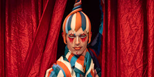 This Aussie teenager quit school and joined a circus. Now,he’s living his dream