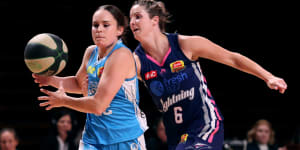 Capitals fall to send WNBL grand final to a decider