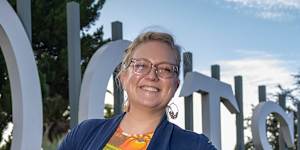 Independents target Labor heartland as major party support slumps