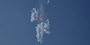 SpaceX giant rocket explodes minutes after launch from Texas