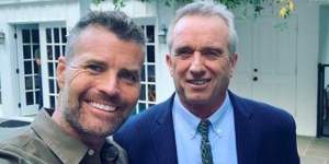 Former celebrity chef Pete Evans to publish cookbook with RFK Jr