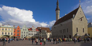 Tourist spots:Tallinn town hall and old town square.