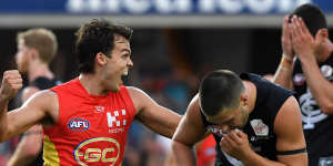 Jack Bowes of the Suns reacts after kicking the match-winning goal against the Blues on Sunday.