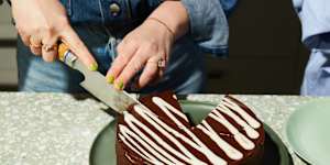 Would it even be an Australian mud cake without that signature white squiggle?