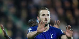 Spurs declare Kane sale to United not on
