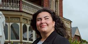 Maple Mirzaiyun,the head of the ACU students’ union,says she has found the university a tolerant place.