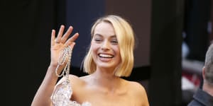 Margot Robbie arrives at the Oscars on Sunday,March 4,2018,at the Dolby Theatre in Los Angeles.