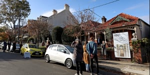 The auction for 54 Toxteth Road,Glebe,drew four bidders.