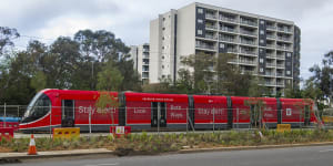 Push to cut speed limits on Northbourne Ave once light rail introduced