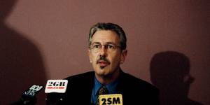 Mayor of South Sydney John Fowler at a press conference in 2001.
