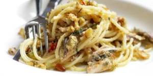 Bucatini with sardines and fennel